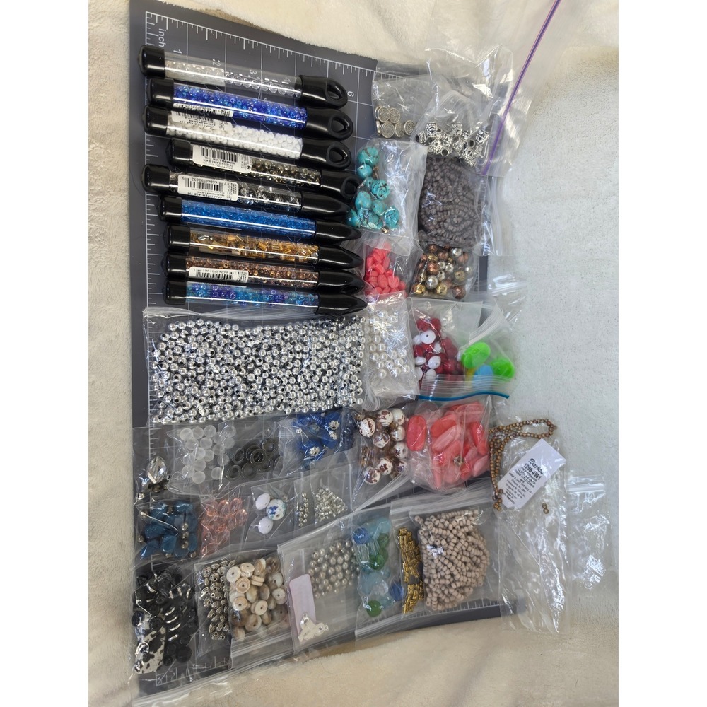 Jewelry Making Bead Lot Destash Seed Beads Glass Shell Findings Mixed Media 30pc - Picture 8 of 8